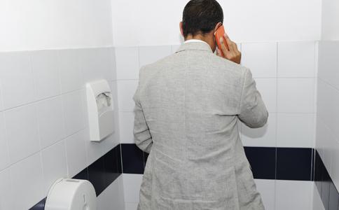 男性尿道异常的原因及保护措施