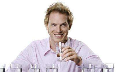 惊！喝水也可以治疗男性性冷淡？