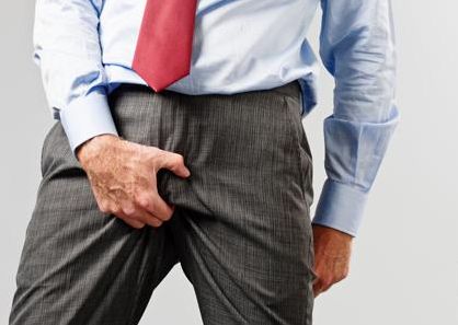 男性健康：尿道口痒为什么越挠越痒?